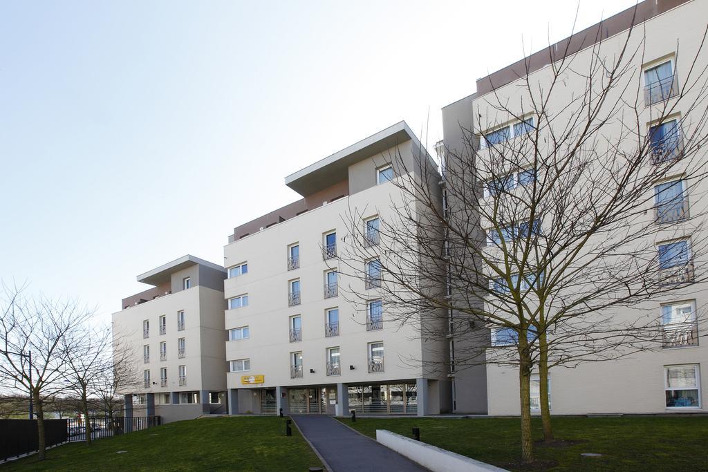 Appart'City Pontoise Cergy-Le-Haut ภายนอก รูปภาพ